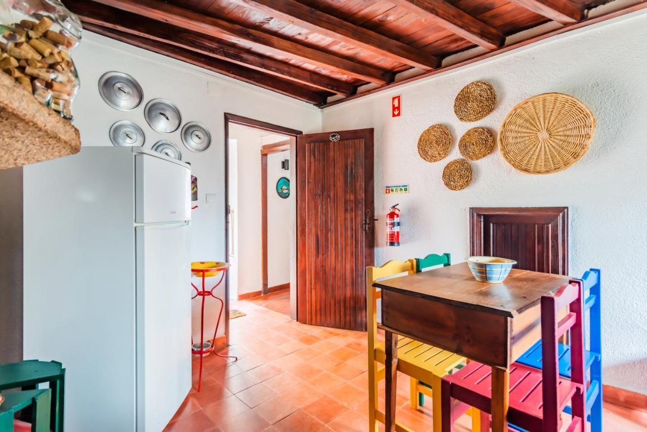 Casa Das 10 Janelas @ モンサント エクステリア 写真